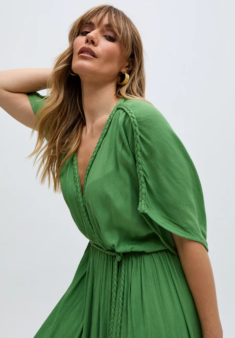 Green Maxi Dress with Diamond-Pleated Collar